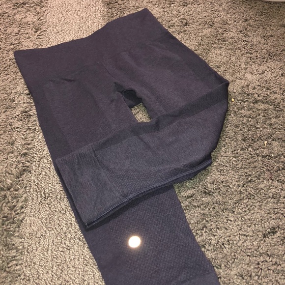 lululemon athletica Pants - Lululemon cropped legging